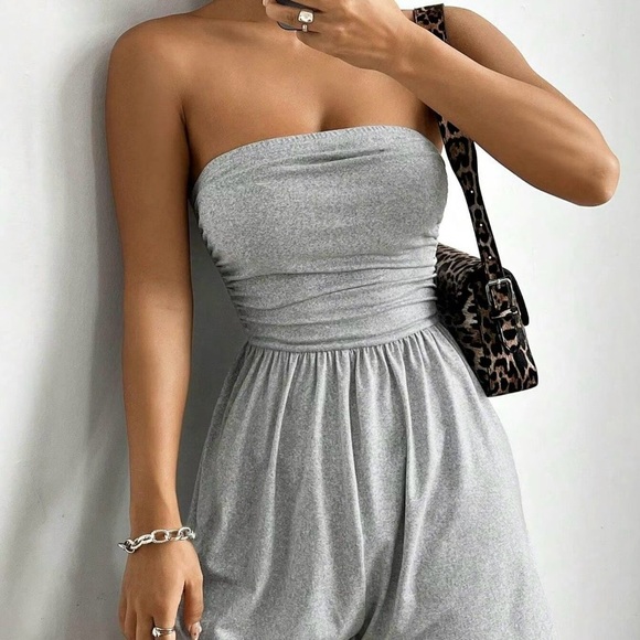 Elegant Gray Strapless Dress - Picture 1 of 9